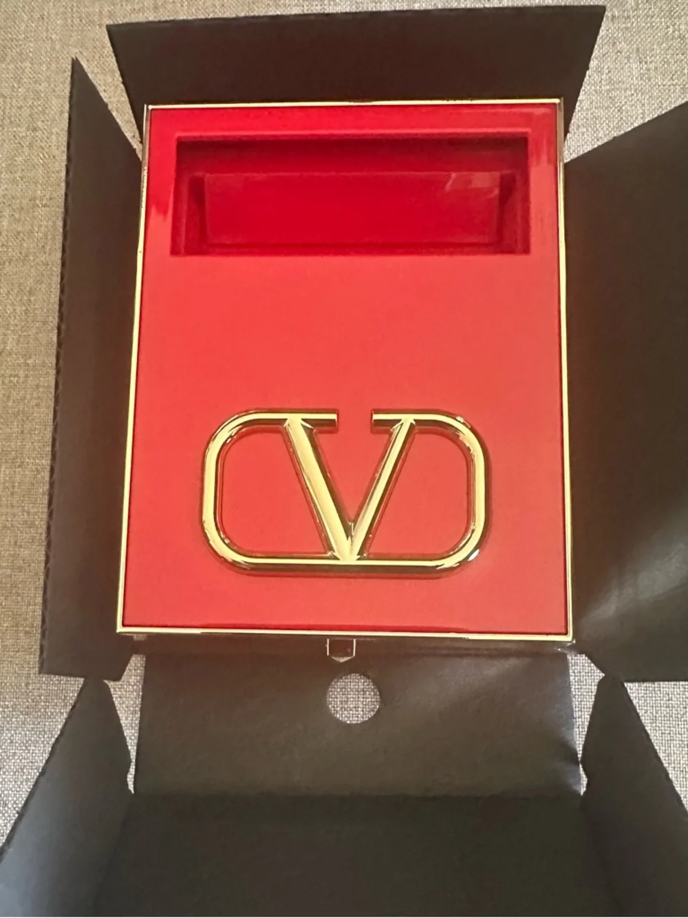 Valentino Go-Clutch Refillable Radiant Setting Powder LIGHT MEDIUM 03 - Boxed